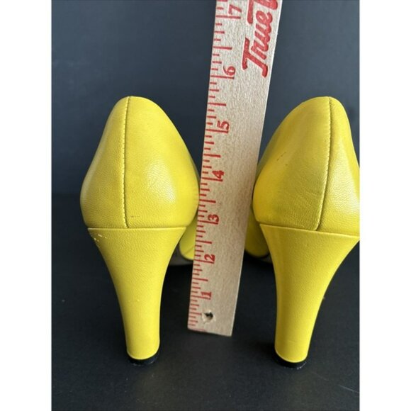 Bellini Buttery Leather Gold Bottom Silver Insole Nipped Toe Yellow 3.5" Heel 7M - Picture 3 of 12
